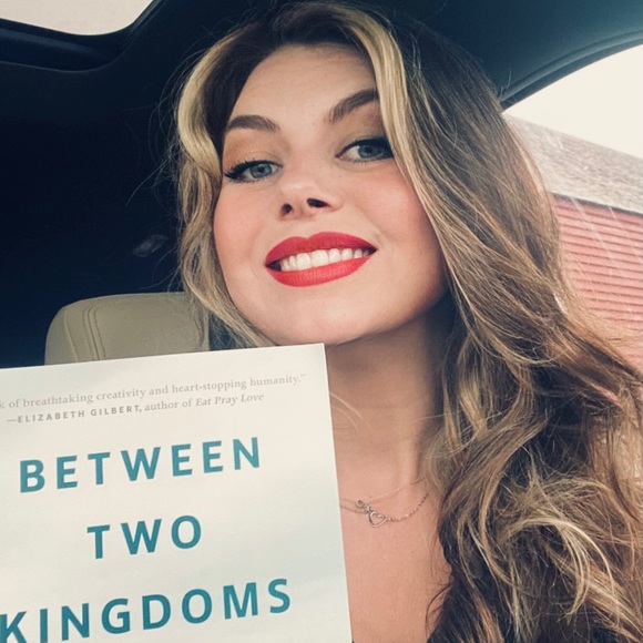 Meet your Posher, Sylvia - Picture 1 of 1